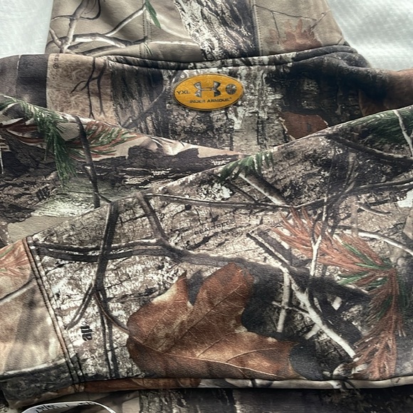 Under armour yxl boys sweater realtree. Used. - Picture 4 of 4